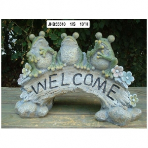 Resin frog Welcome Sign
